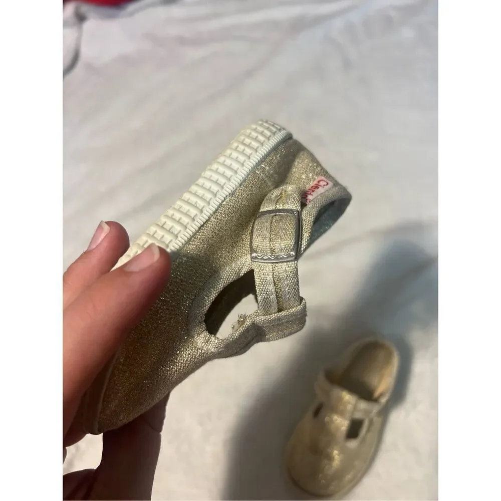 Cienta Gold Metallic Toddler Shoes Size 22C US Size 6/6.5 Toddler